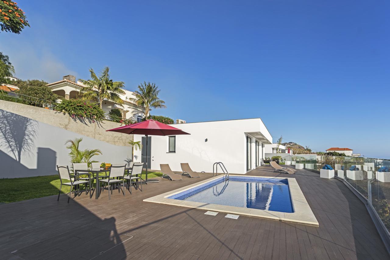 Searenity Vacation Home I By An Island Apart Arco da Calheta  Eksteriør bilde