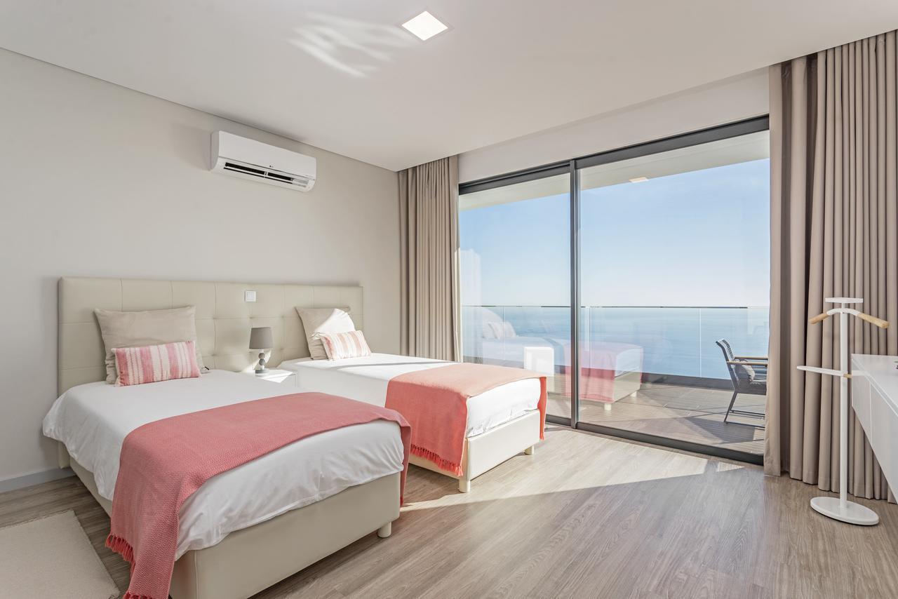 Searenity Vacation Home I By An Island Apart Arco da Calheta  Eksteriør bilde